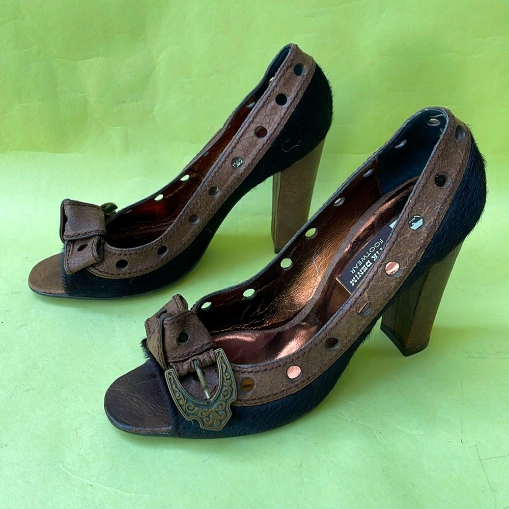 Vintage Antik Denim Brown Heels for a Sophisticated Look